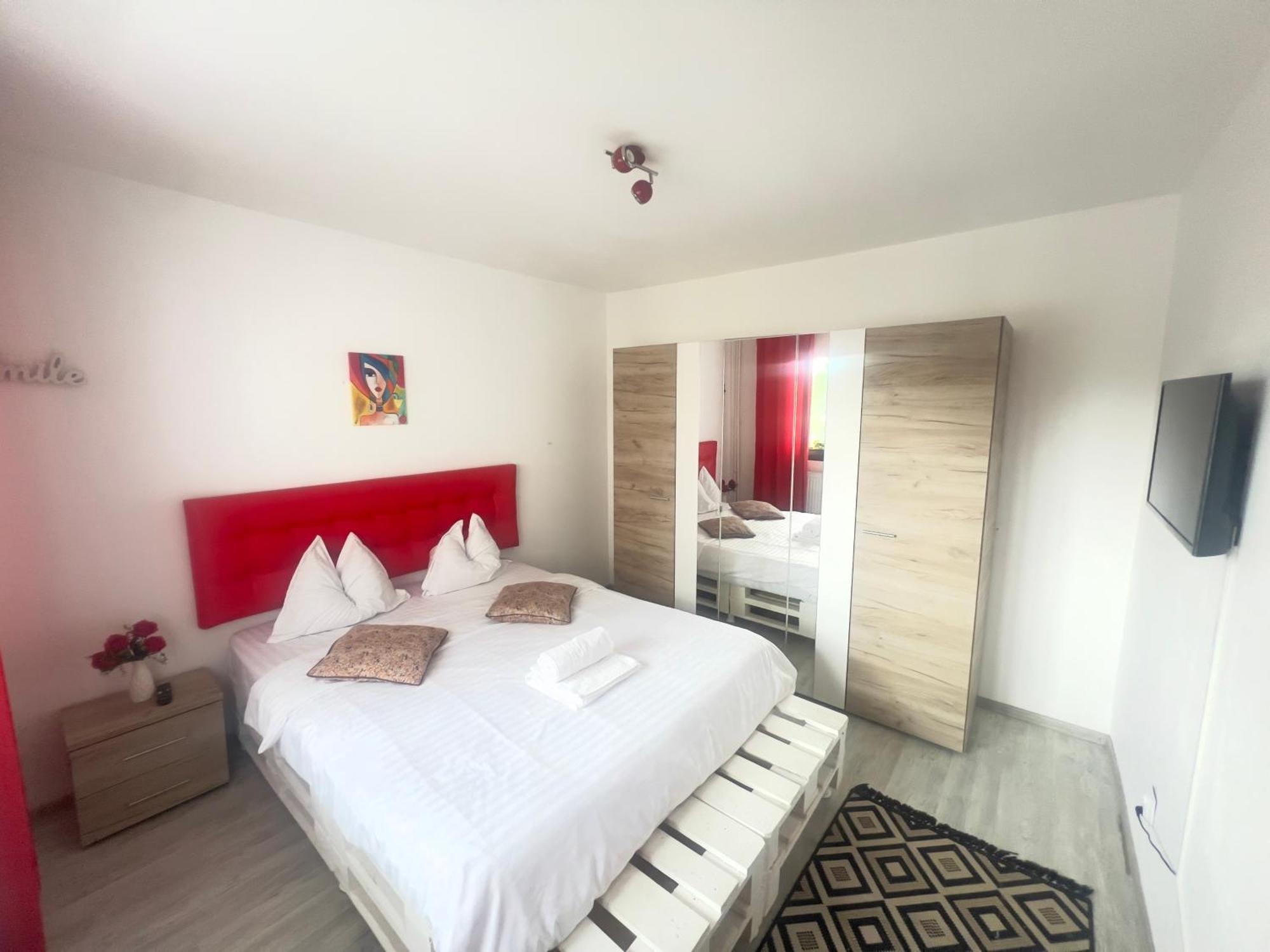 3 Rooms Apartment Airy & Bright Palas Style Iasi Exterior photo